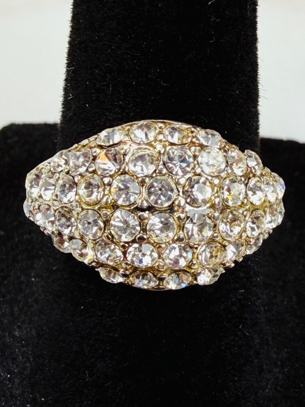 Gorgeous size 6 1/2 silvertone, clear bling costume ring